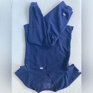FIGS set NAVY (Catarina Top/Zamora Joggers)